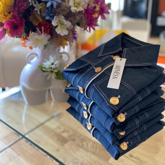 AHNĒSA Collection - Picture 4 of 8